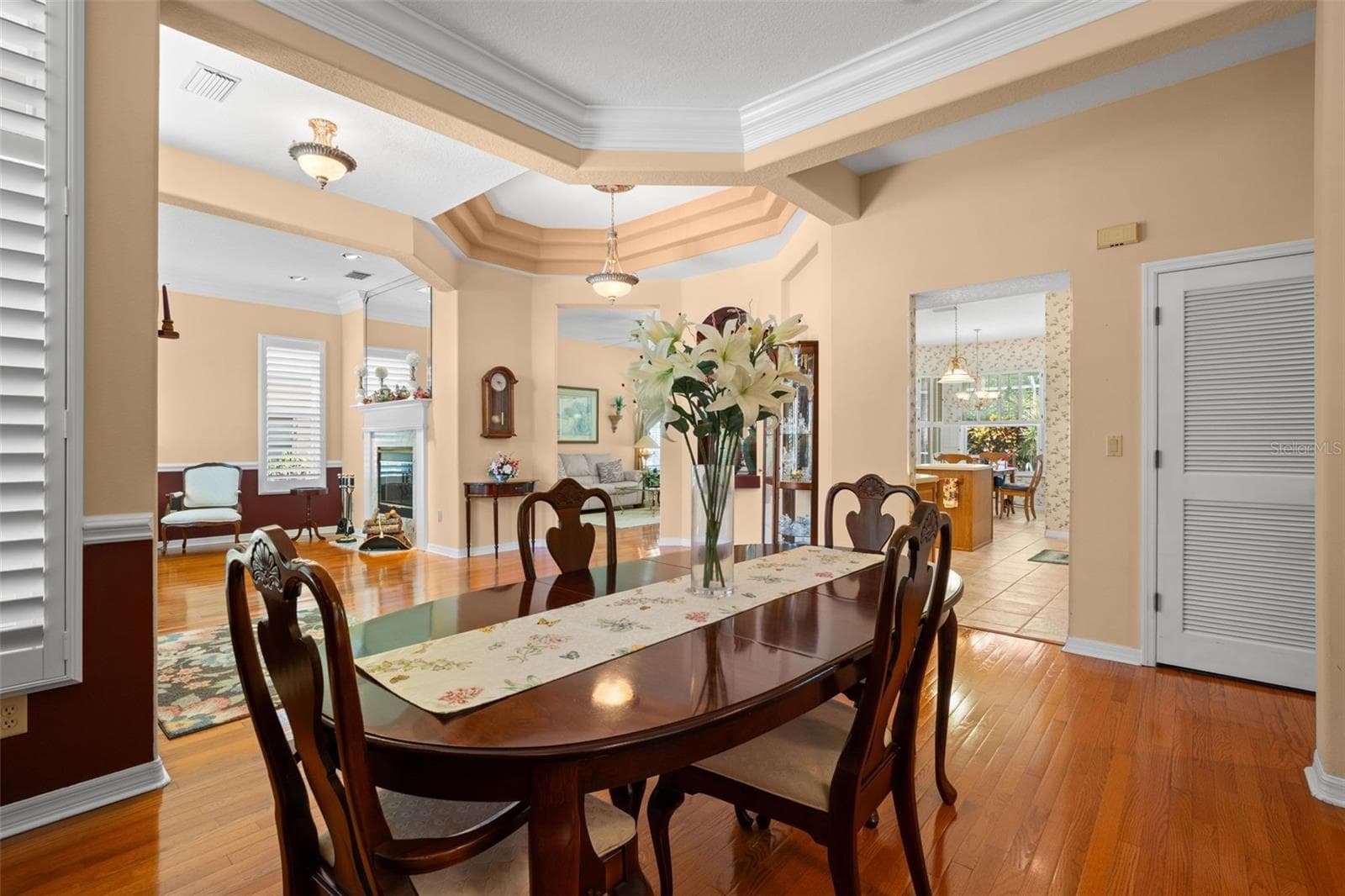 895 WHIPPOORWILL DRIVE — photo 9 of 51