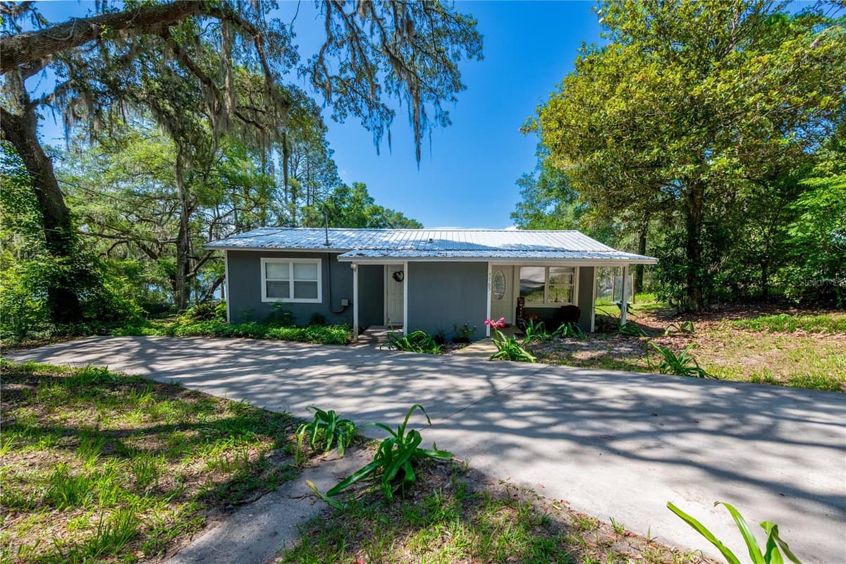 7765 TWIN LAKES ROAD — photo 5 of 84