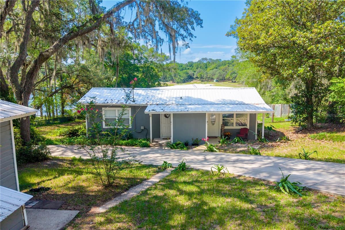 7765 TWIN LAKES ROAD — photo 11 of 84