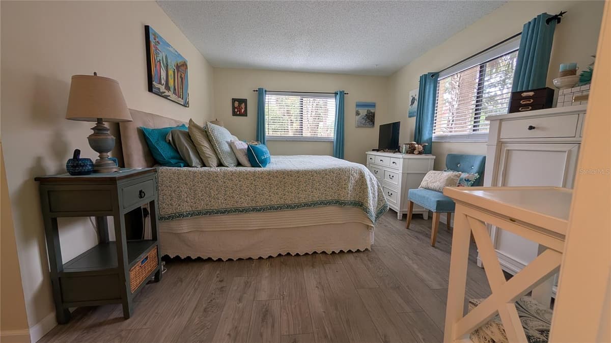 5717 BAYWATER DRIVE — photo 15 of 42
