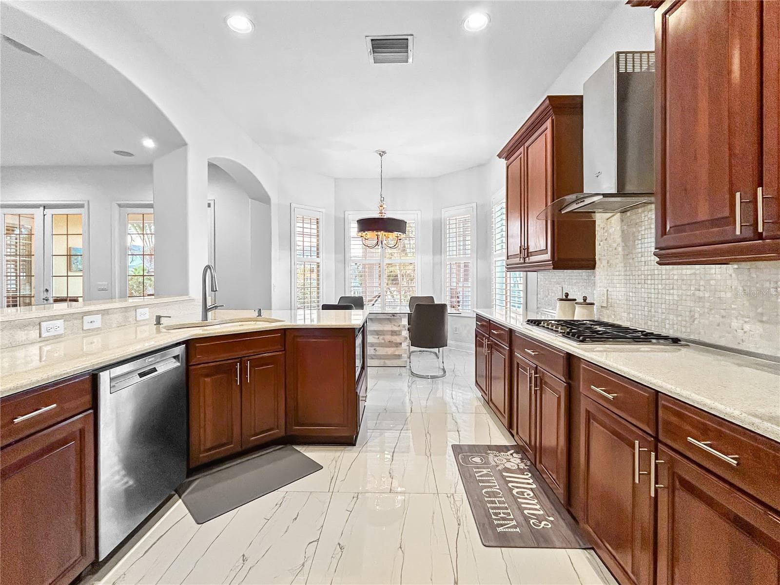 432 ISLEBAY DRIVE — photo 18 of 64