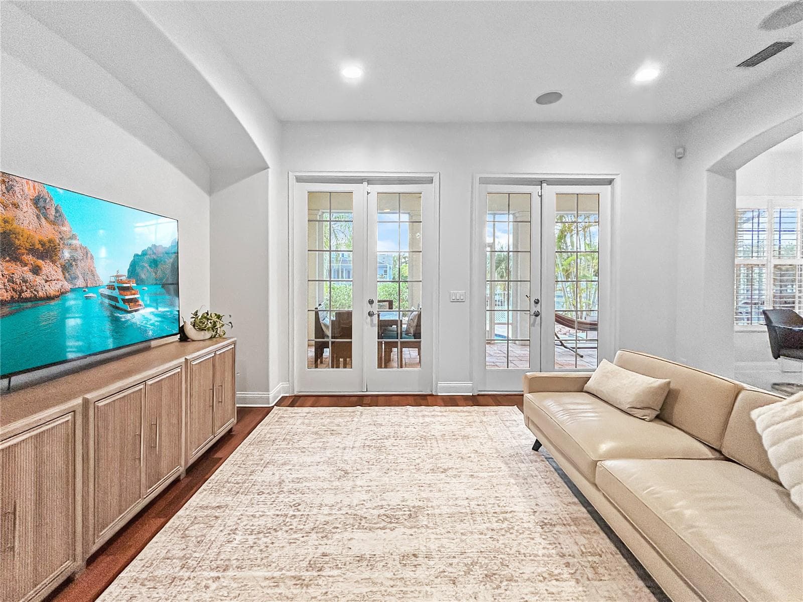 432 ISLEBAY DRIVE — photo 11 of 64