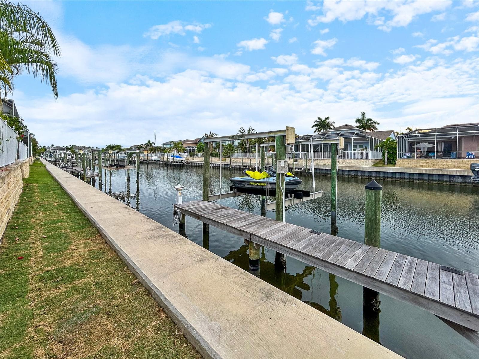 432 ISLEBAY DRIVE — photo 49 of 64