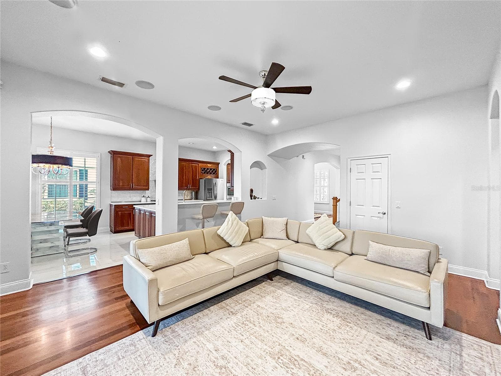 432 ISLEBAY DRIVE — photo 15 of 64