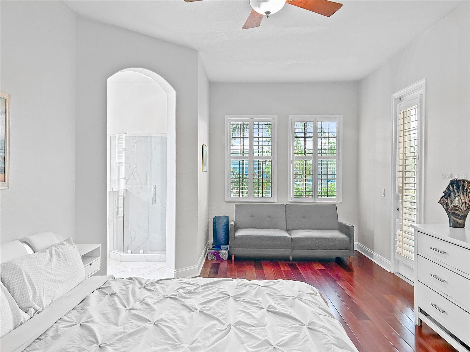 432 ISLEBAY DRIVE — photo 31 of 64