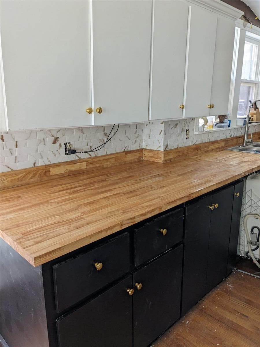 495 PARKER STREET — photo 5 of 11