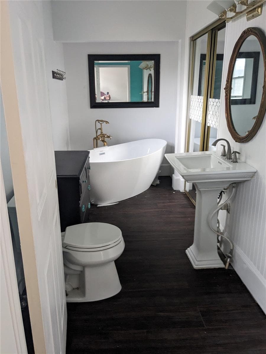 495 PARKER STREET — photo 9 of 11