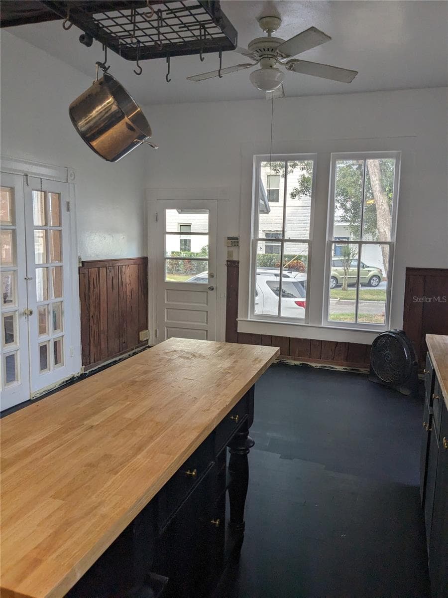 495 PARKER STREET — photo 10 of 11