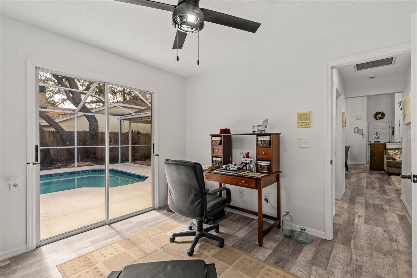 1090 ROLLING OAKS AVENUE — photo 33 of 55