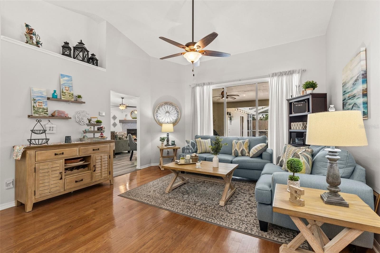 1090 ROLLING OAKS AVENUE — photo 11 of 55