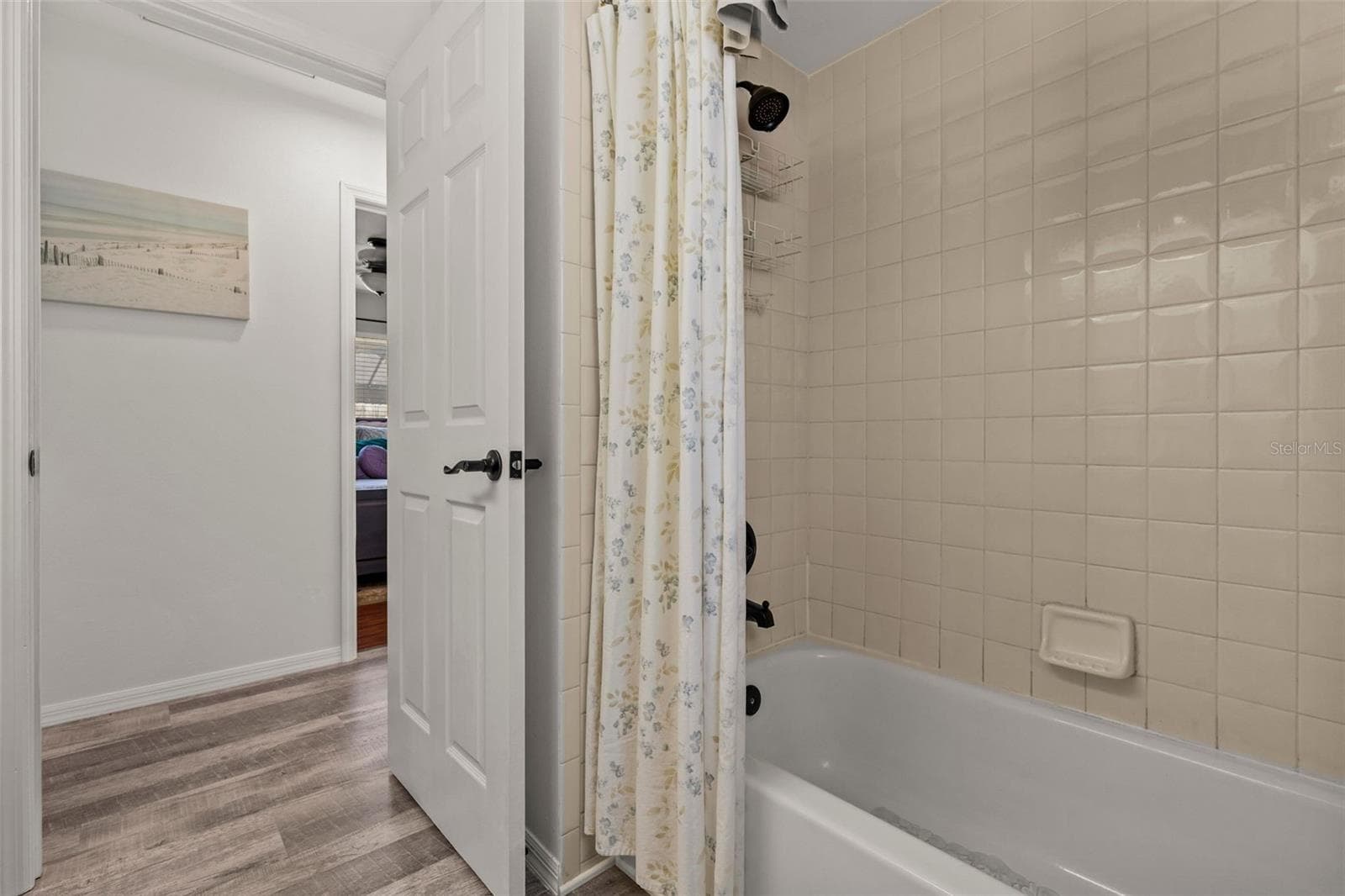 1090 ROLLING OAKS AVENUE — photo 31 of 55