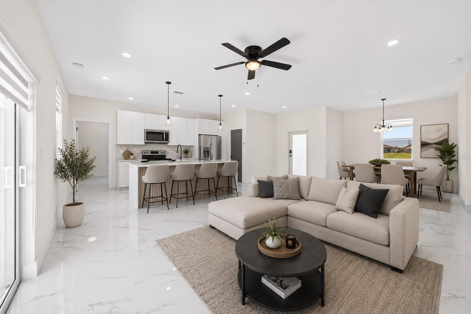 29 DIPLOMAT PARKWAY — photo 8 of 20