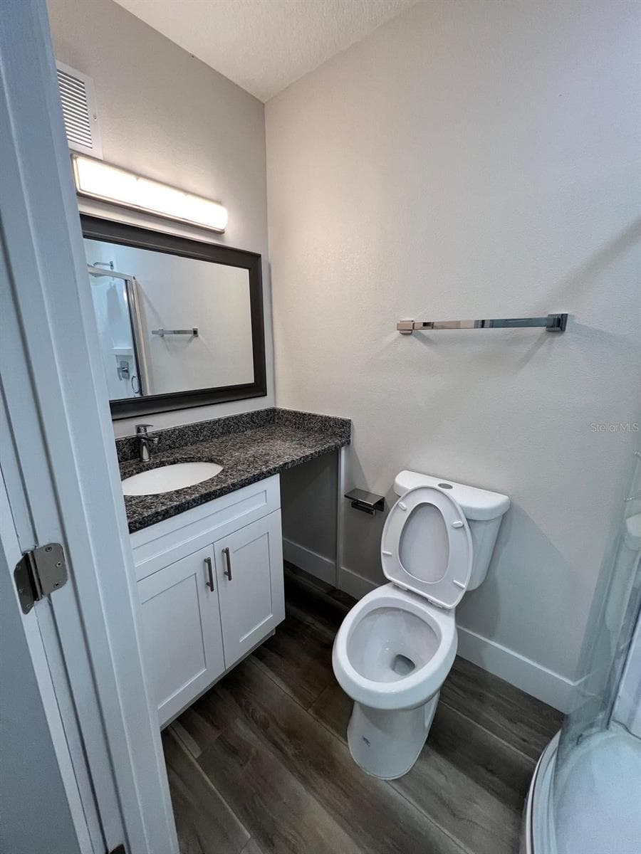 475 UMATILLA BOULEVARD — photo 18 of 21