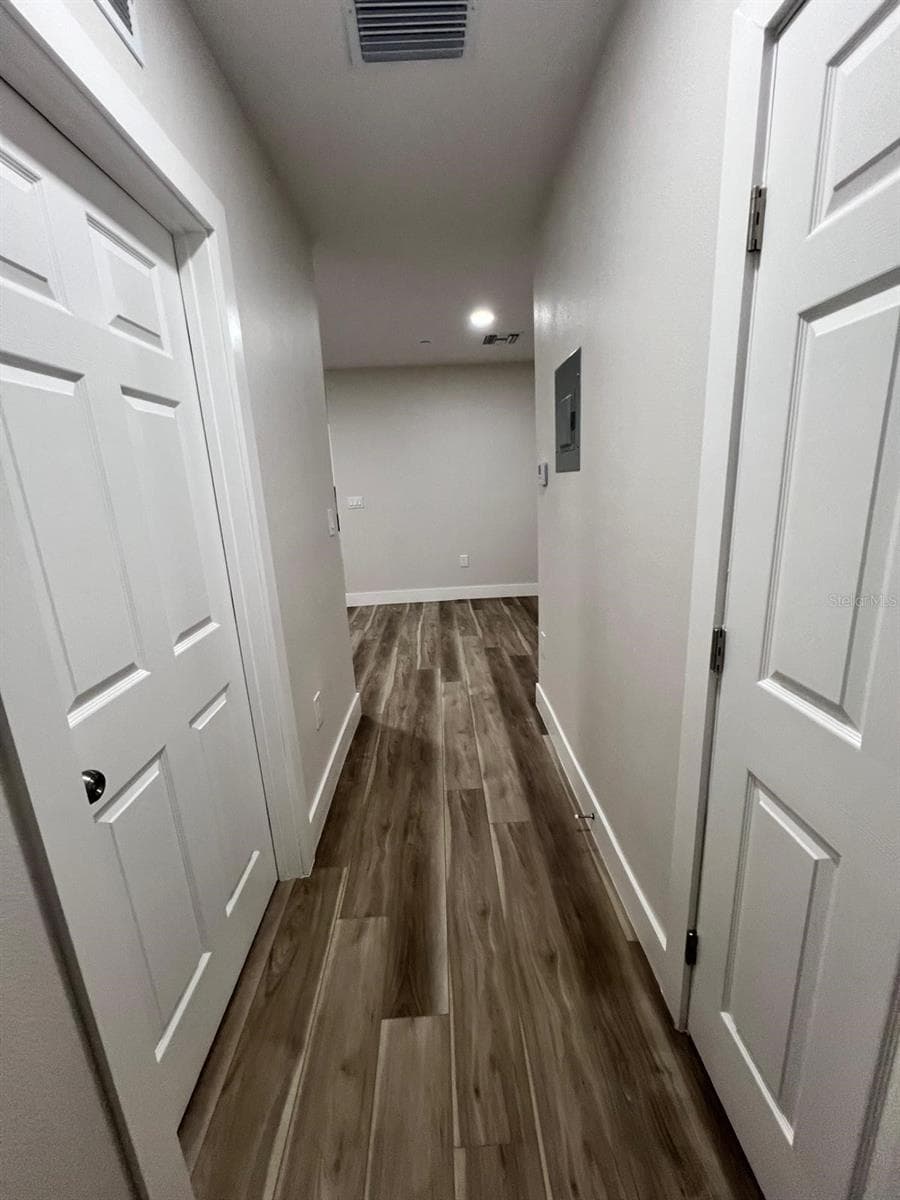 475 UMATILLA BOULEVARD — photo 14 of 21