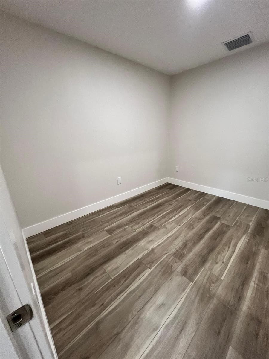 475 UMATILLA BOULEVARD — photo 4 of 21