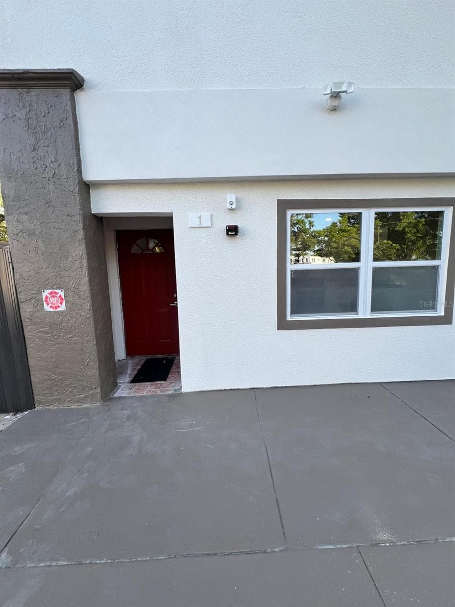 475 UMATILLA BOULEVARD — photo 7 of 21