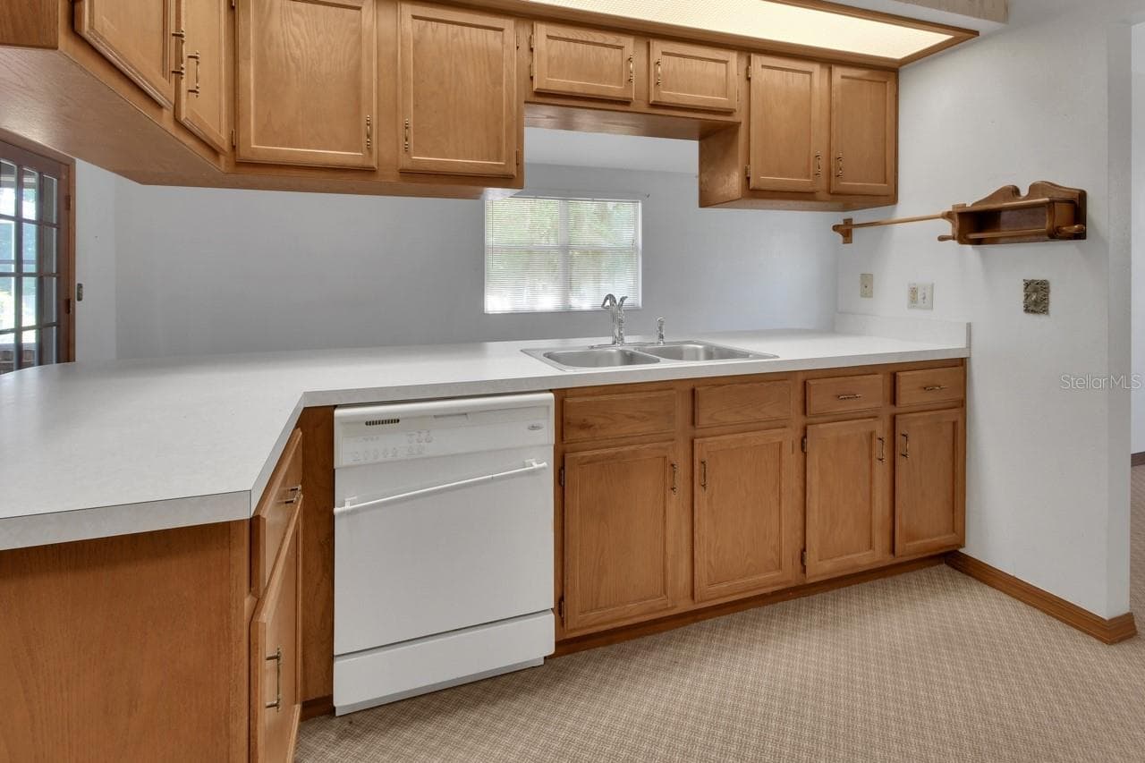 1637 HONTOON RD — photo 8 of 39
