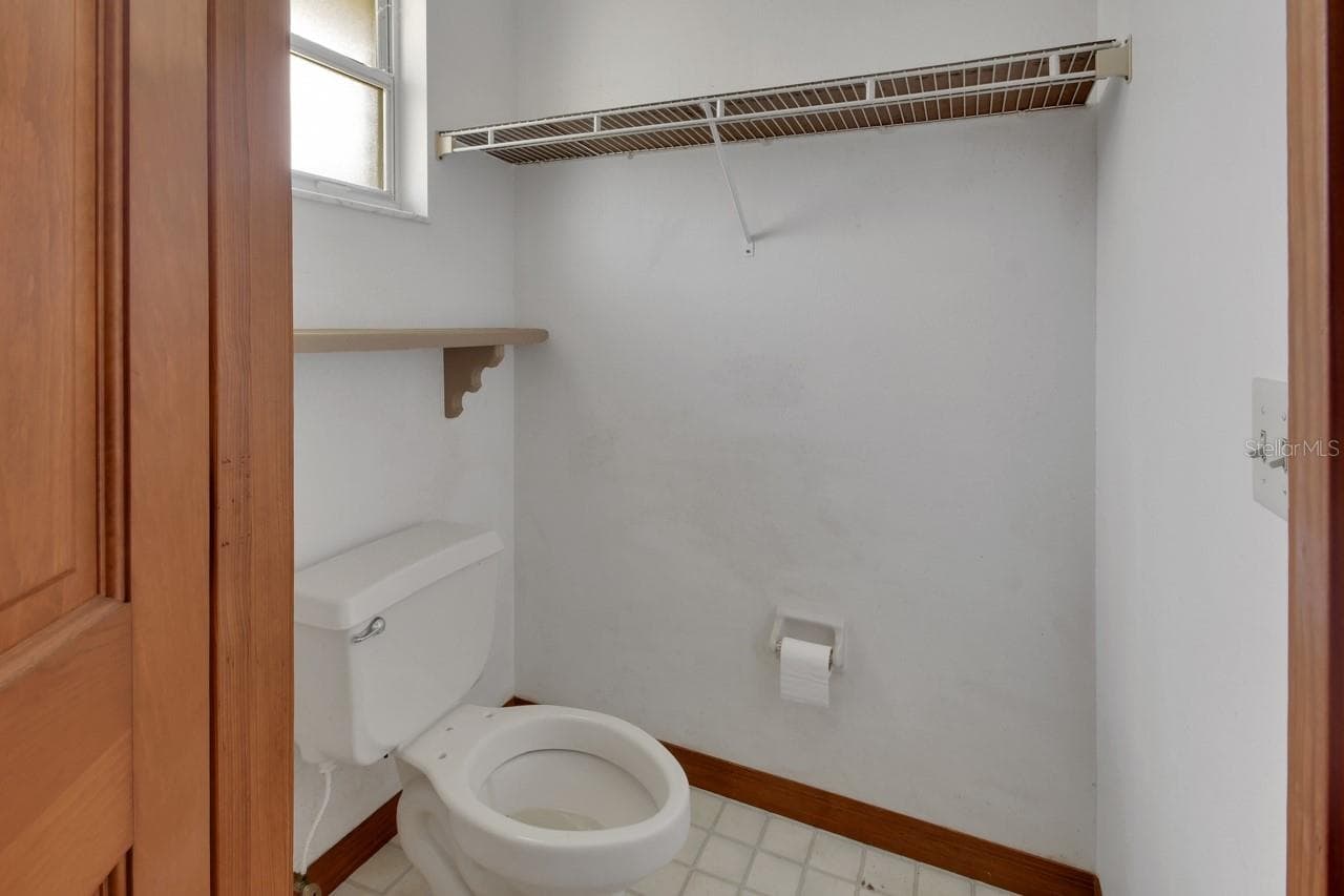 1637 HONTOON RD — photo 34 of 39