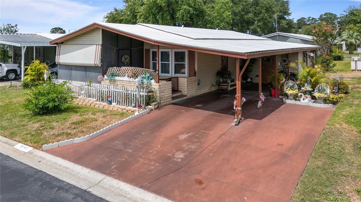 3145 GREAT OAK STREET — photo 2 of 32
