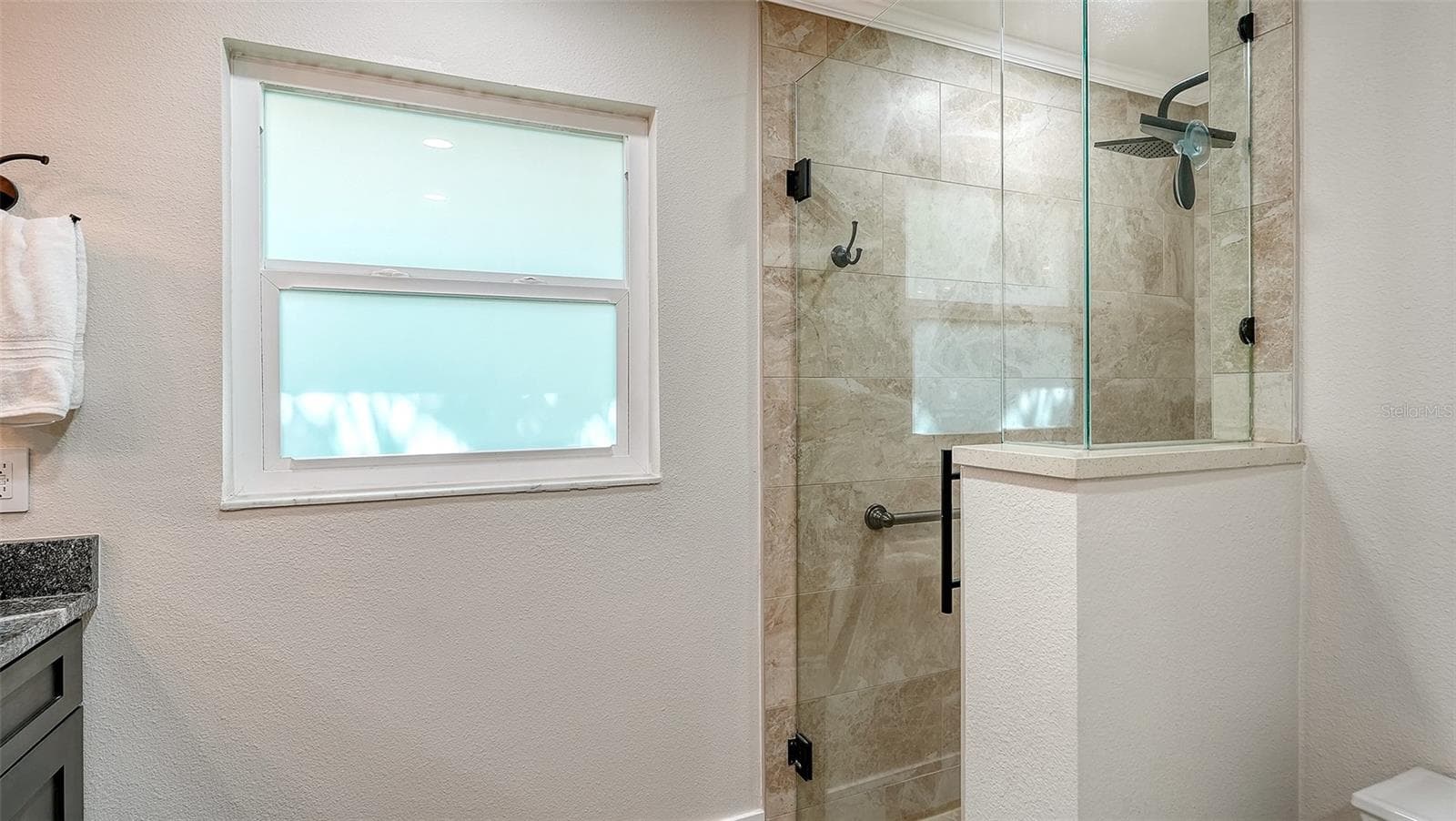 602 BUTTONWOOD DRIVE — photo 33 of 61