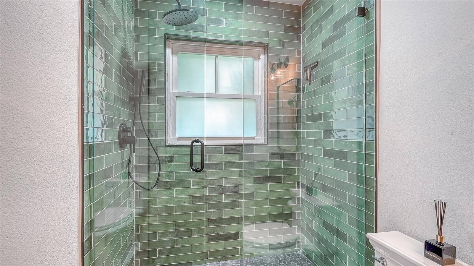 602 BUTTONWOOD DRIVE — photo 42 of 61