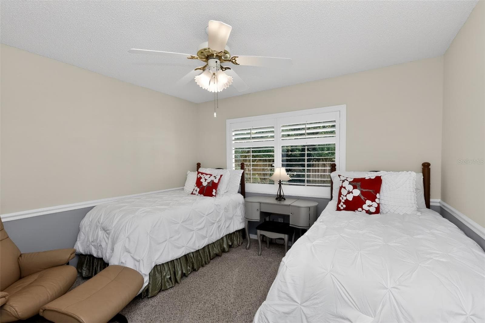 11717 DERBYSHIRE DRIVE — photo 32 of 36