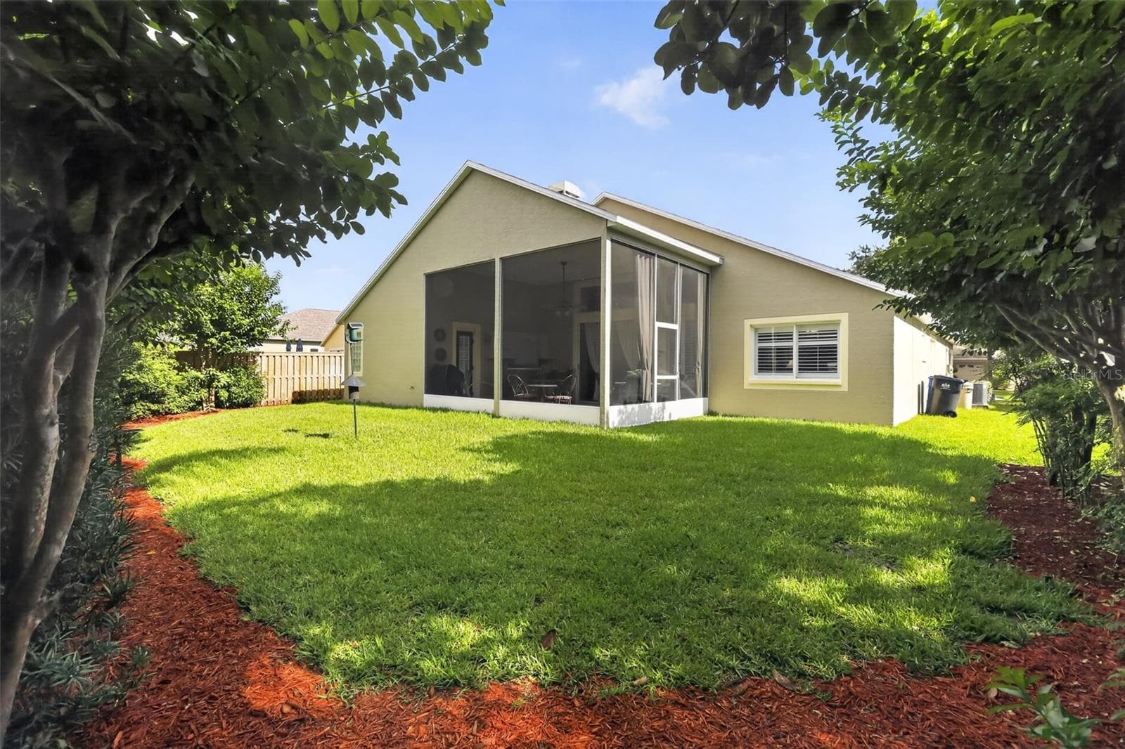 11717 DERBYSHIRE DRIVE — photo 3 of 36