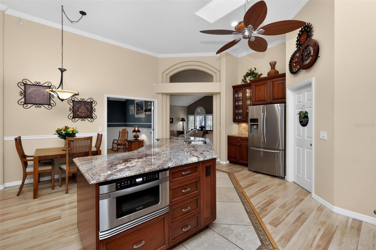 11717 DERBYSHIRE DRIVE — photo 15 of 36