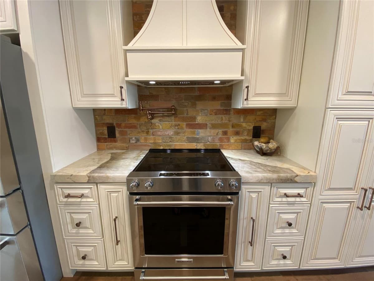 1645 SPRING GARDEN DRIVE — photo 10 of 63