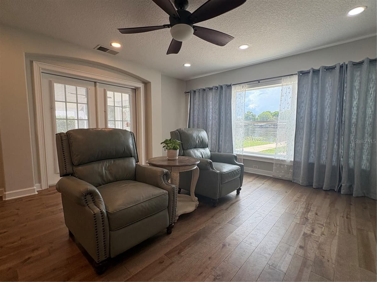 1645 SPRING GARDEN DRIVE — photo 14 of 63