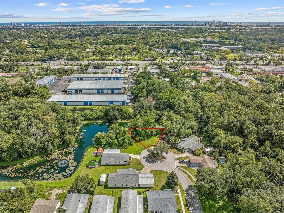 1082 YAUPON STREET — photo 12 of 19