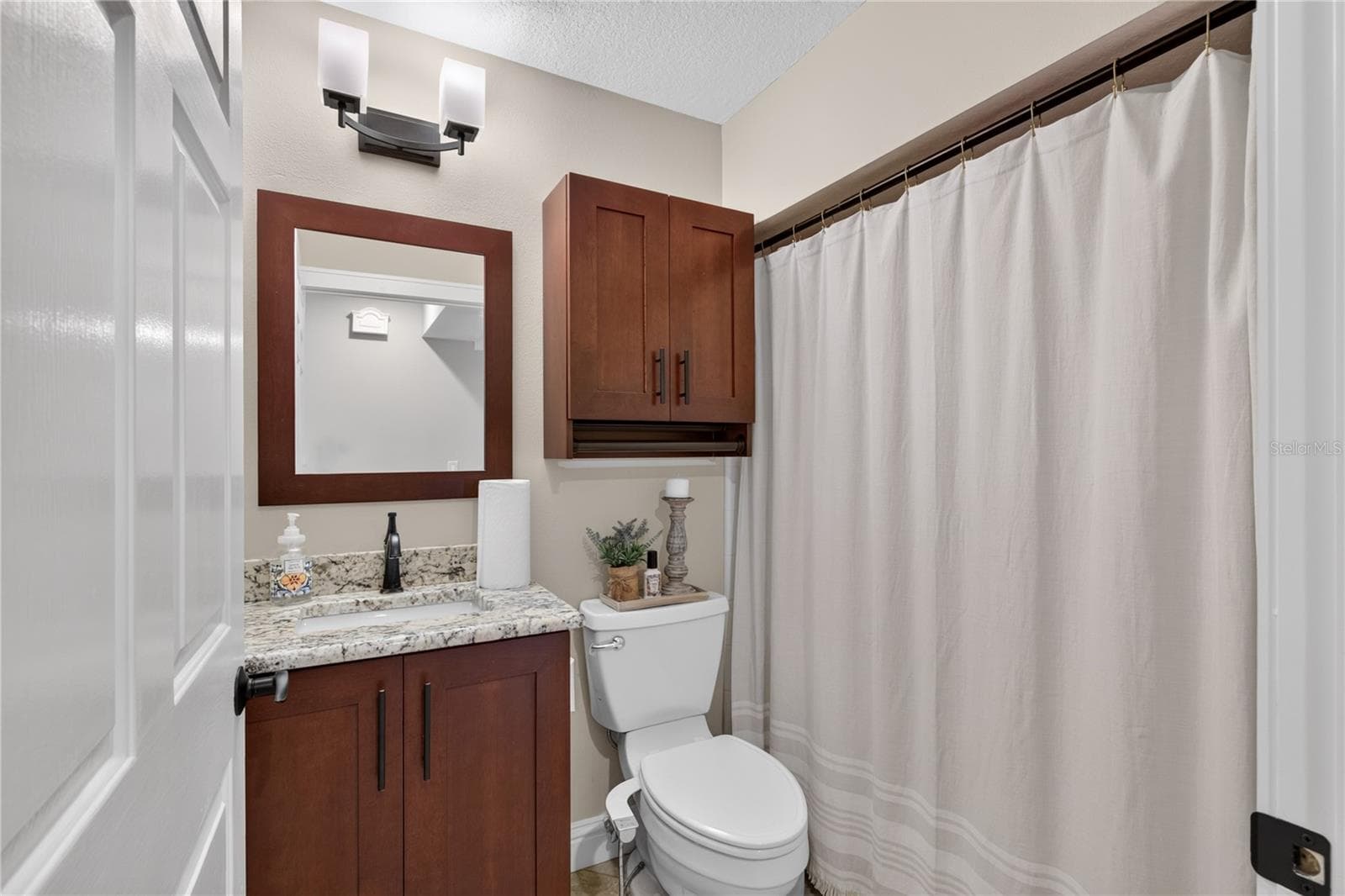 16720 BEAUCLAIRE CT — photo 19 of 46
