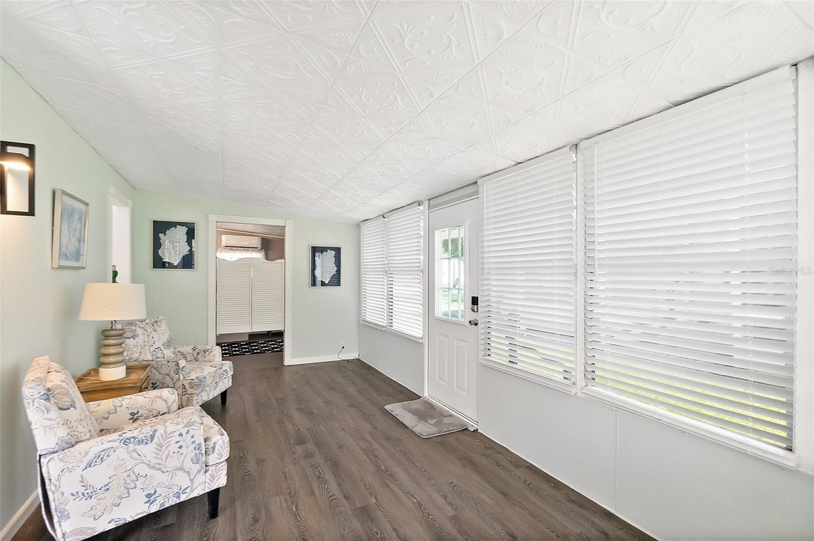5660 WOOD STREET — photo 18 of 46