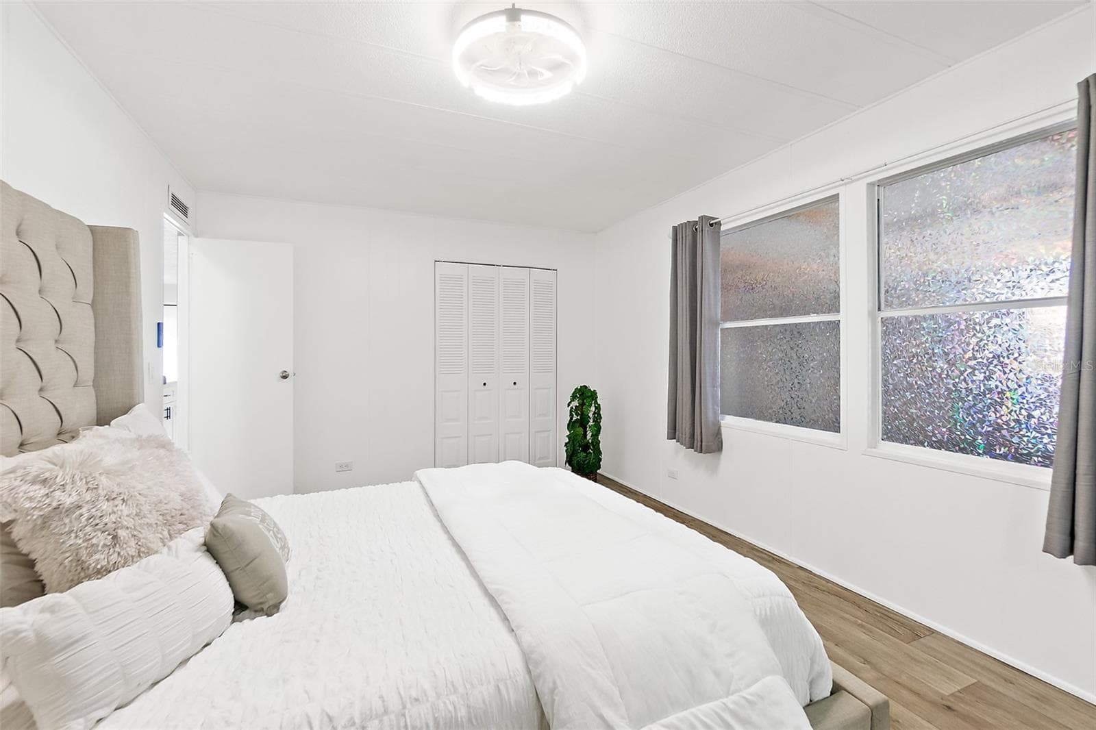 5660 WOOD STREET — photo 25 of 46