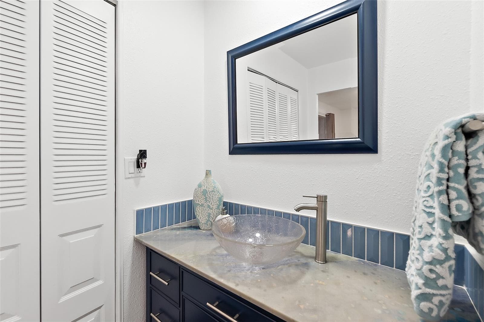 5660 WOOD STREET — photo 27 of 46
