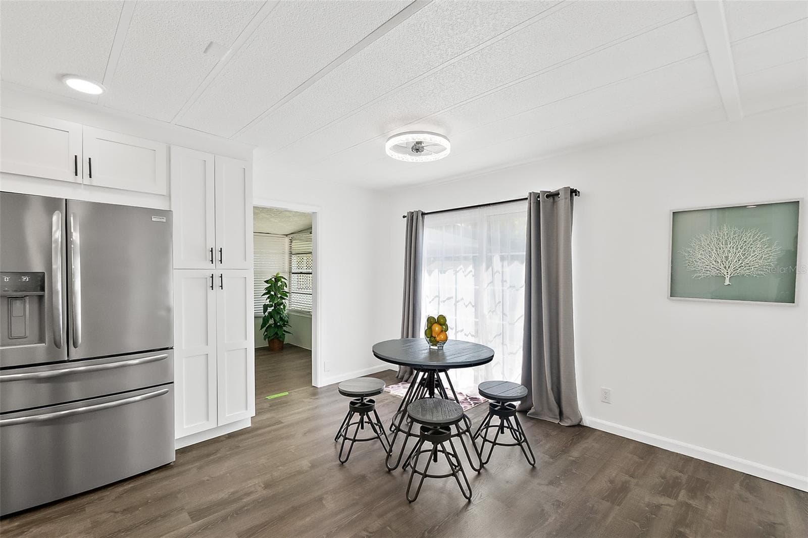 5660 WOOD STREET — photo 14 of 46