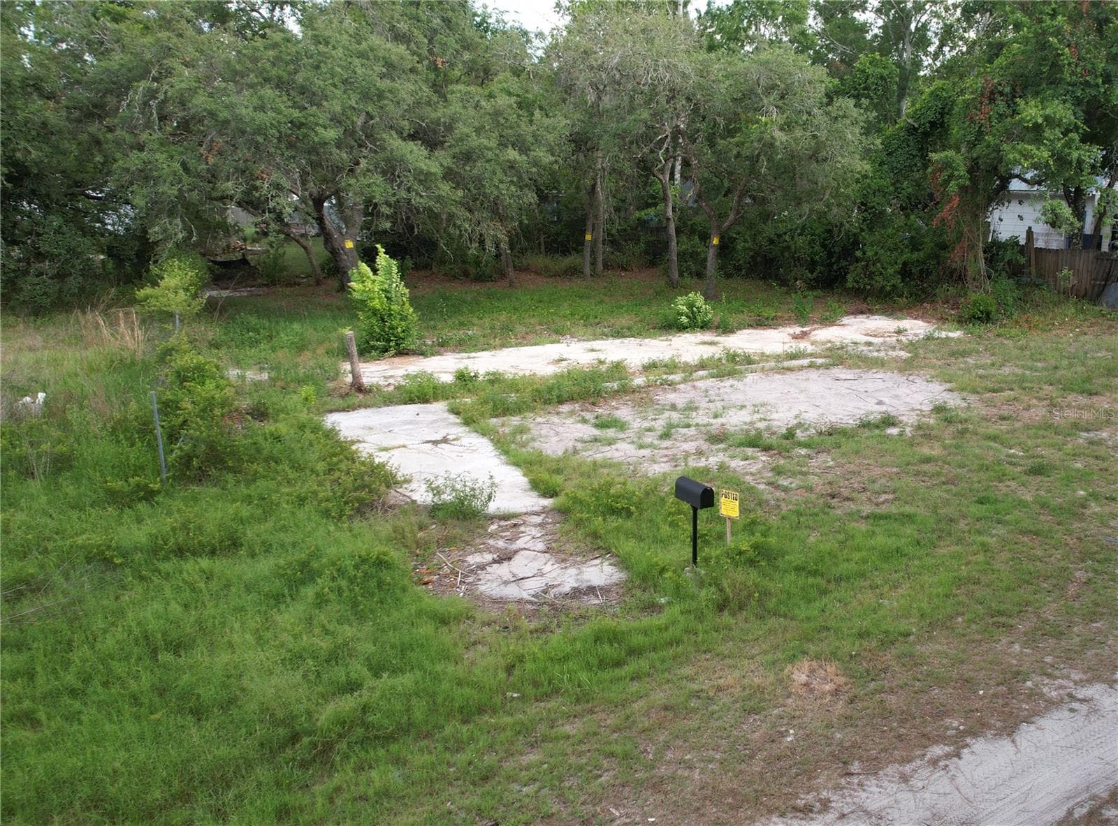 11406 POLO STREET — photo 3 of 7