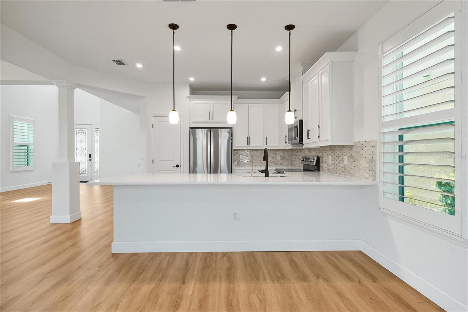 1316 BLUE STEM LANE — photo 6 of 42