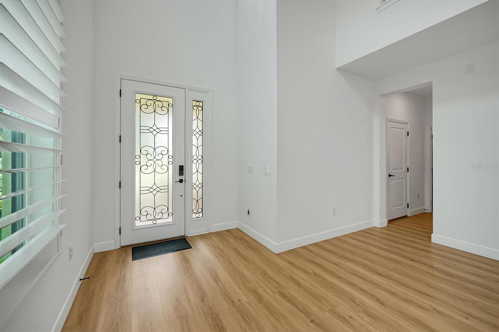 1316 BLUE STEM LANE — photo 3 of 42