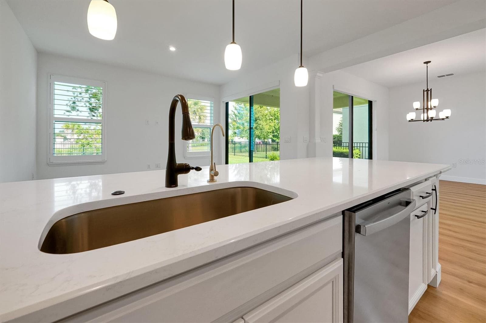 1316 BLUE STEM LANE — photo 8 of 42
