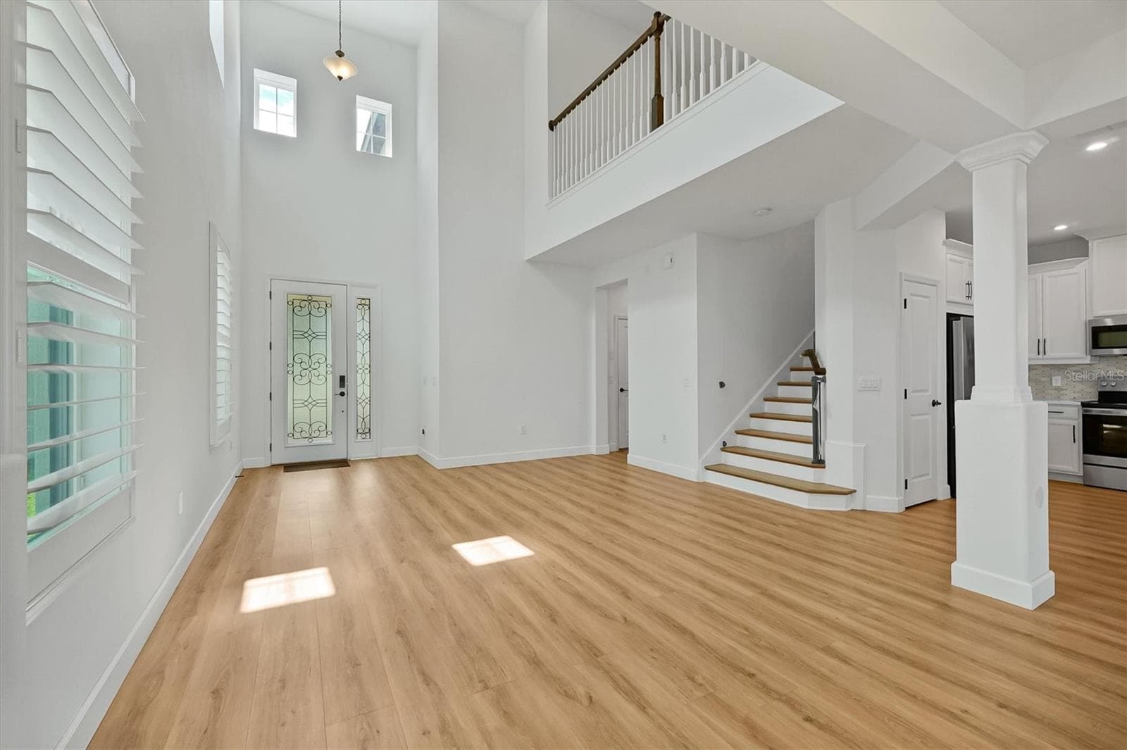 1316 BLUE STEM LANE — photo 5 of 42