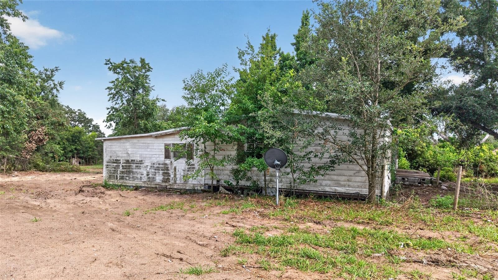 8608 HAMSTER DRIVE — photo 8 of 28