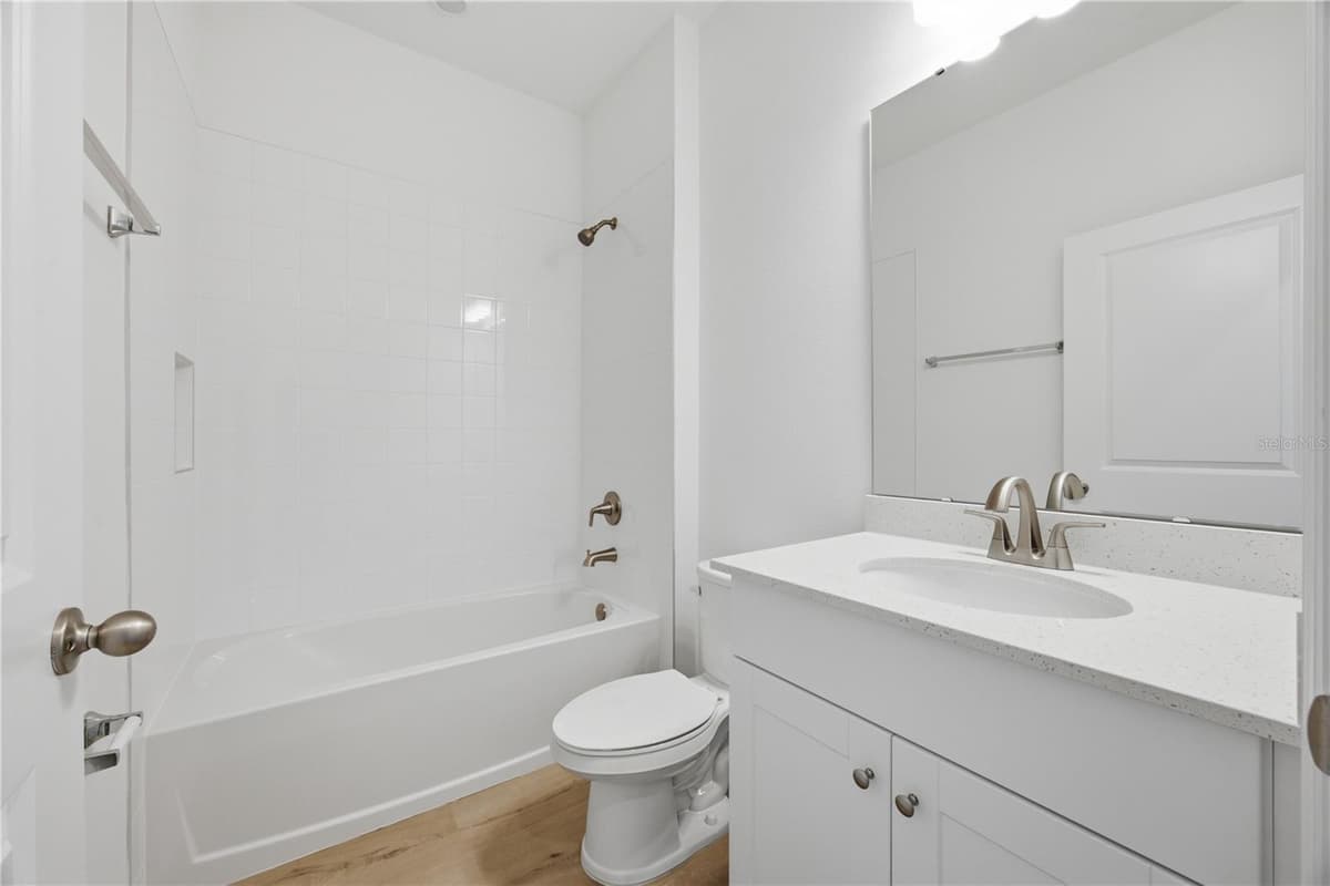 6205 SANDERS GROVE CIRCLE — photo 21 of 38