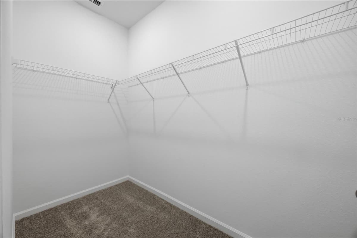 6205 SANDERS GROVE CIRCLE — photo 18 of 38