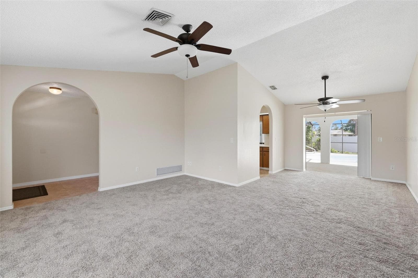 5412 ULYSSES STREET — photo 10 of 86