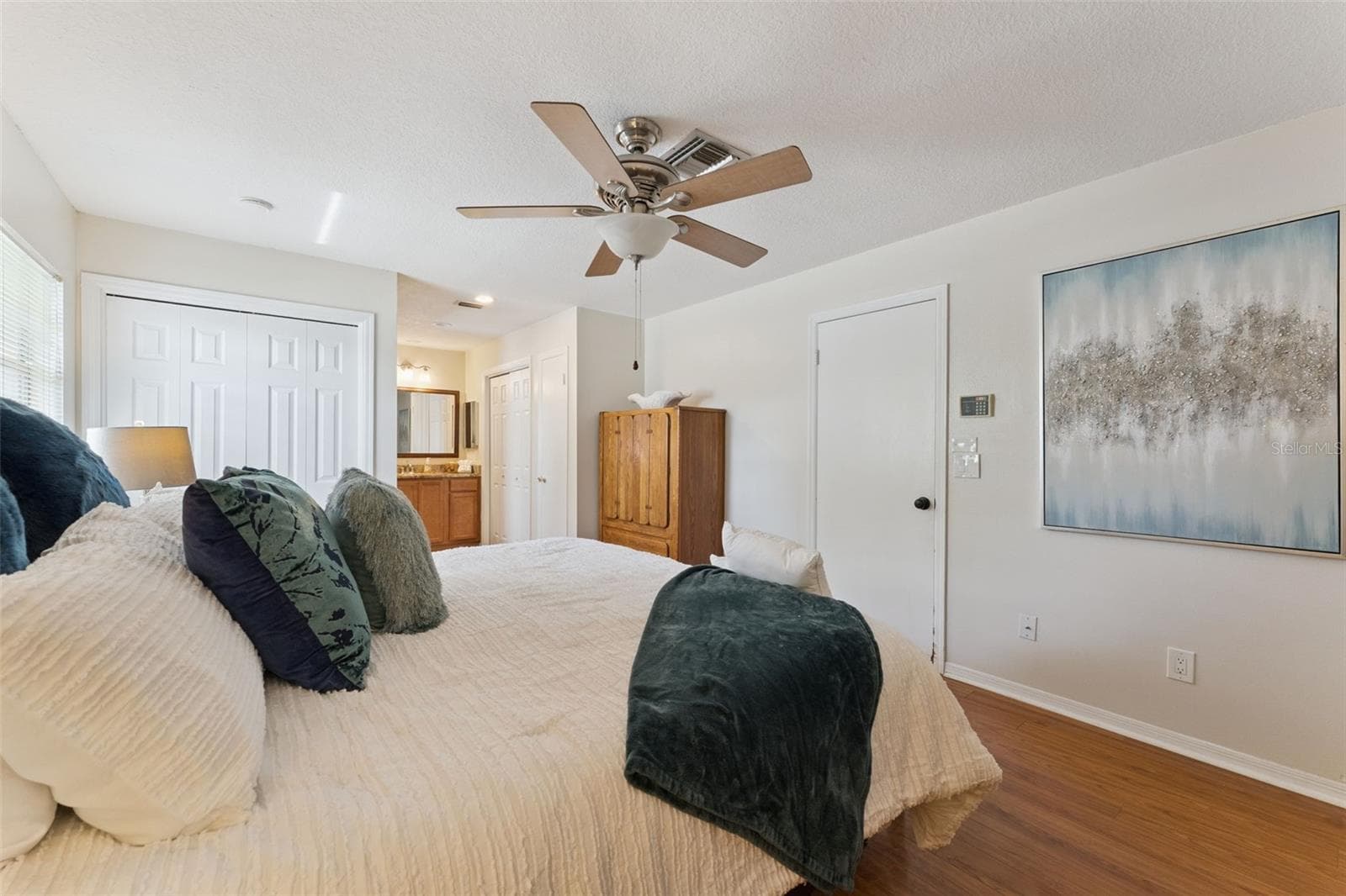 128 DELLWOOD DRIVE — photo 17 of 35