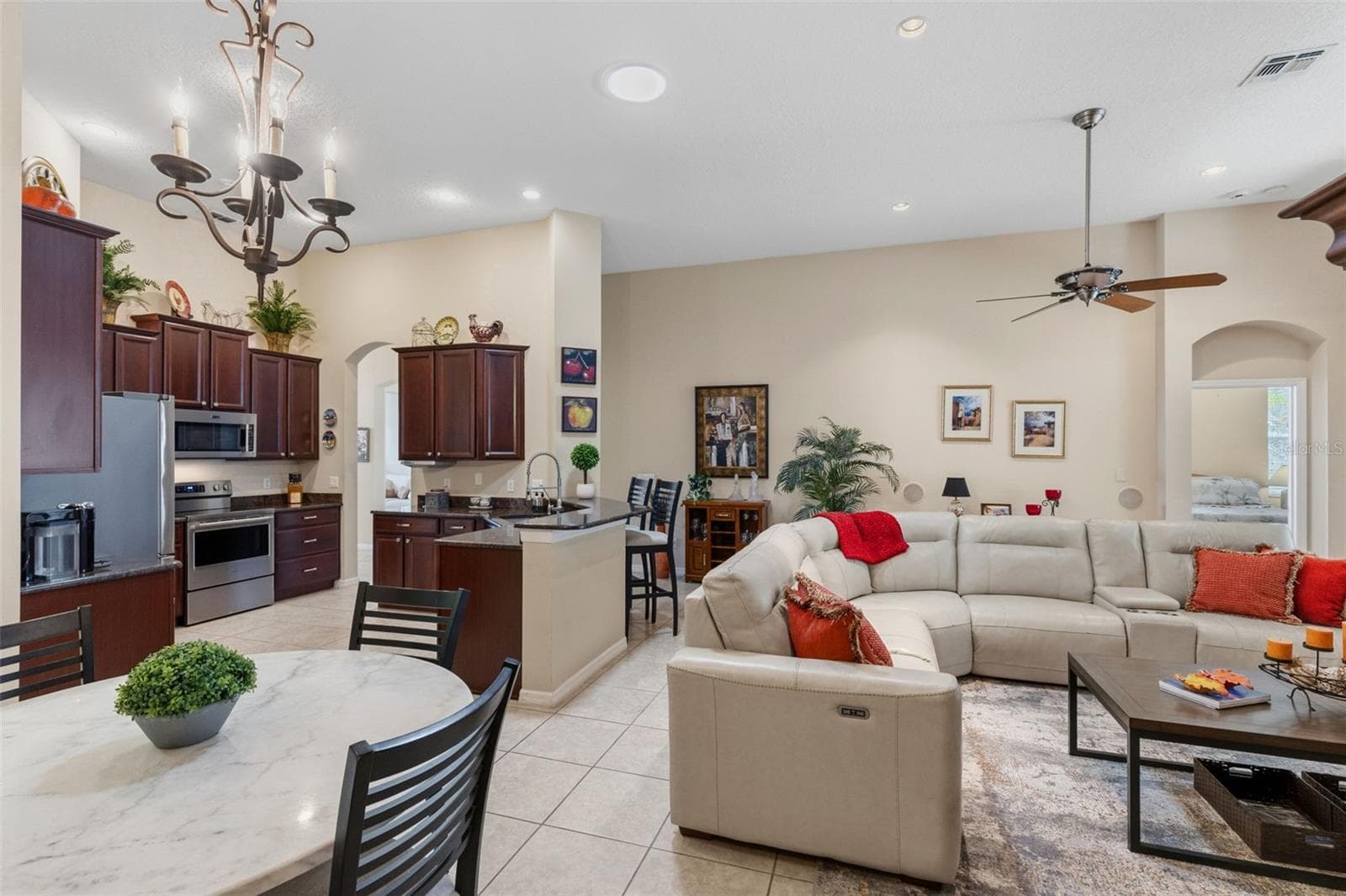 226 ALEXANDRIA PLACE DRIVE — photo 11 of 36