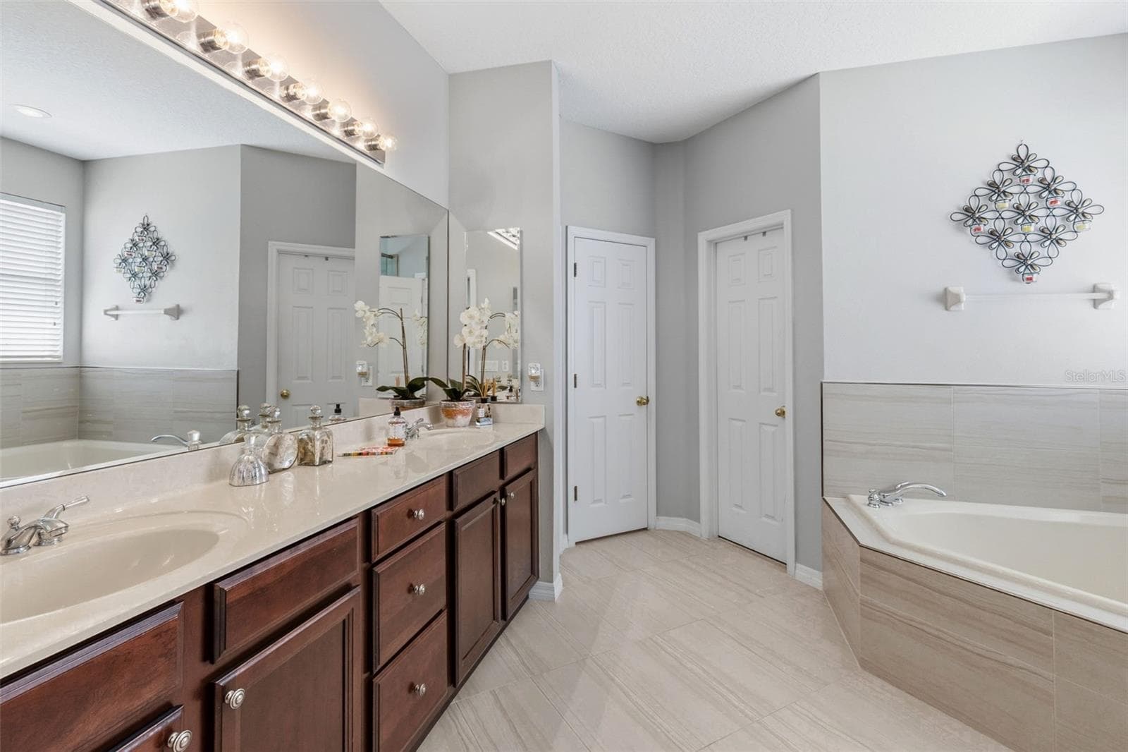 226 ALEXANDRIA PLACE DRIVE — photo 16 of 36