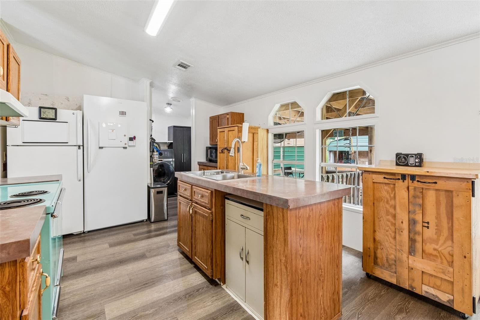 17808 DOGWOOD DRIVE — photo 14 of 68