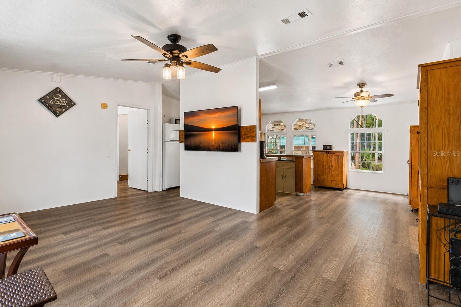 17808 DOGWOOD DRIVE — photo 7 of 68